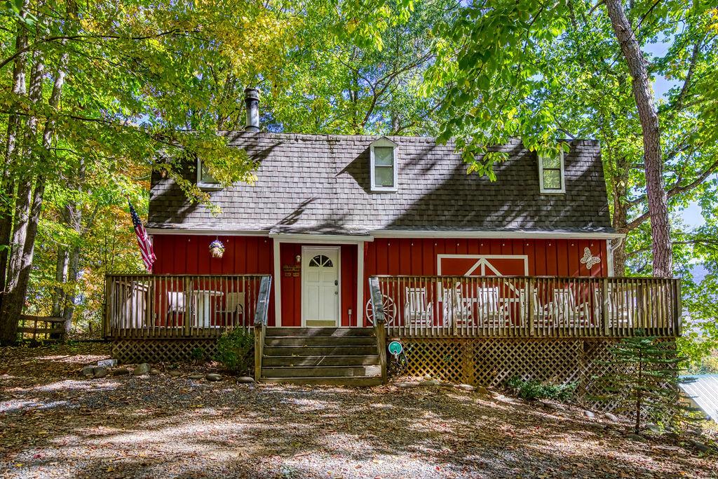 Four Bears Den - Outdoor Grill