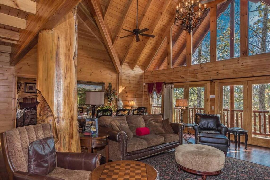 Grace Manor interior 2