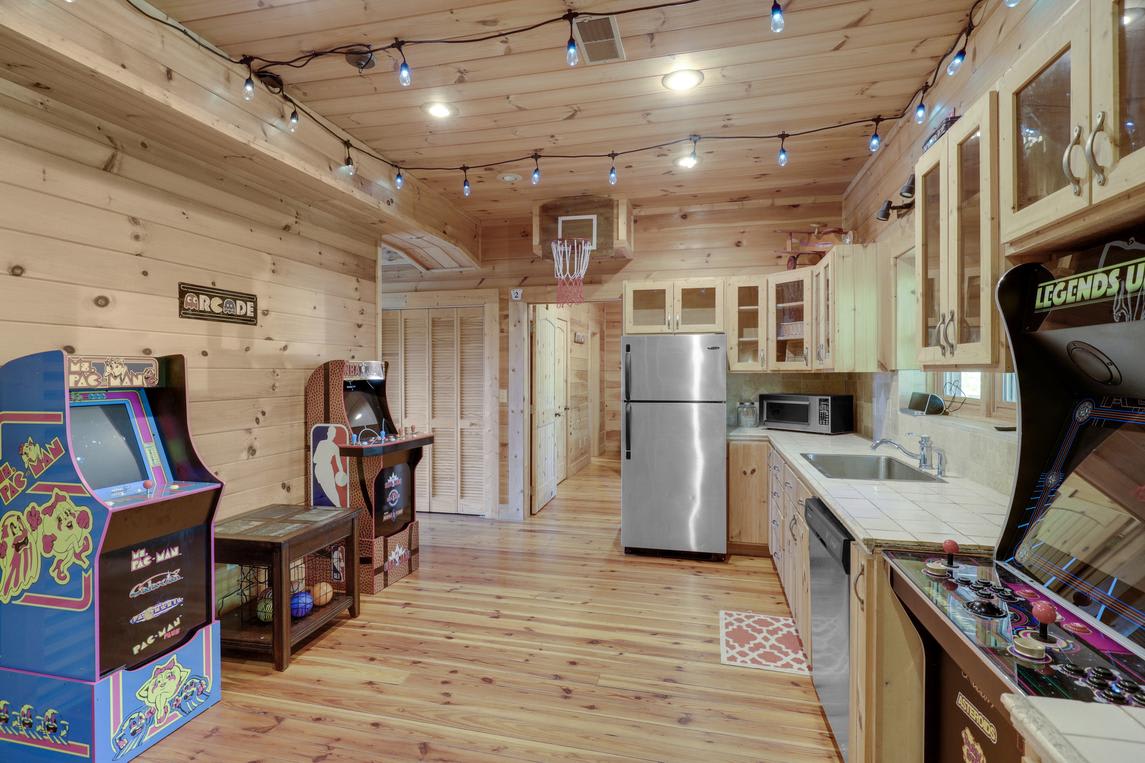 Paradise Glenn interior 4