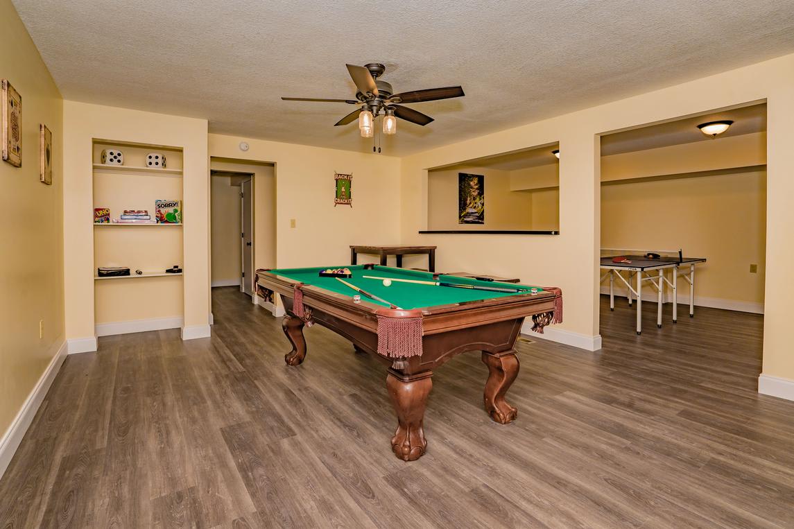 Pigeon Forge Escape interior 2