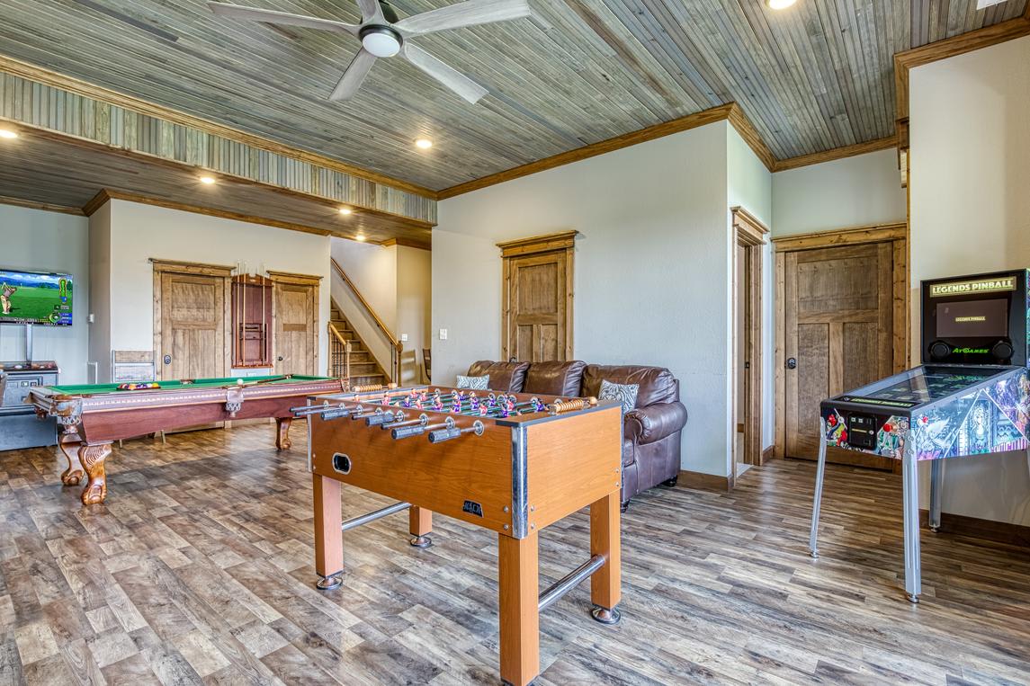 Rooms with a View - Kitchen