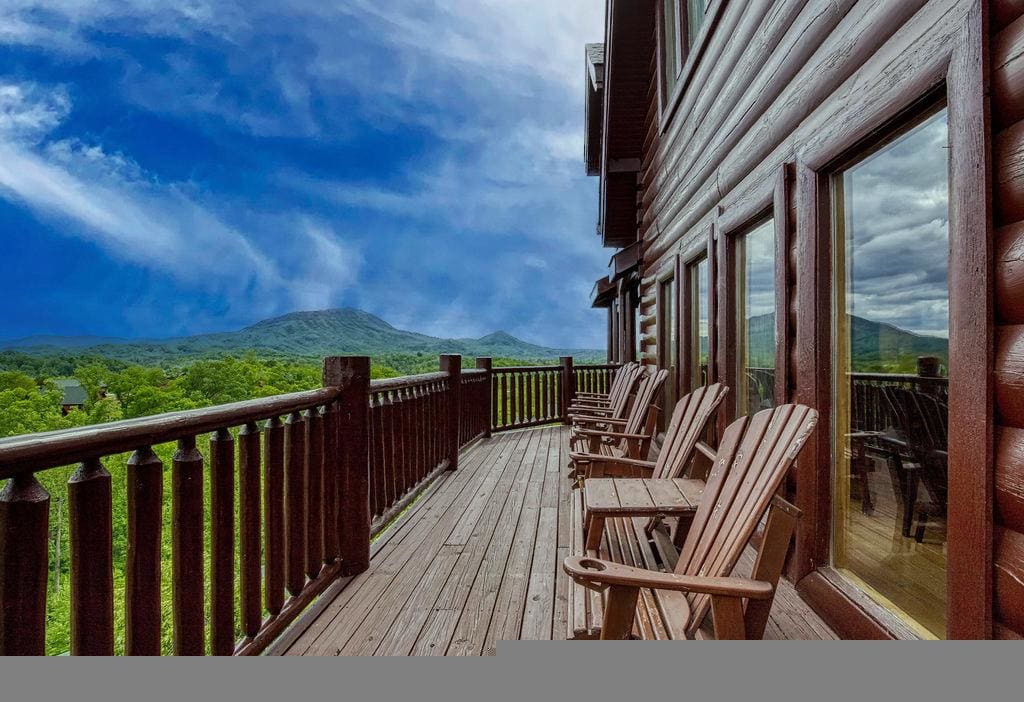 Serenity Mountain Pool Lodge - Outdoor Grill