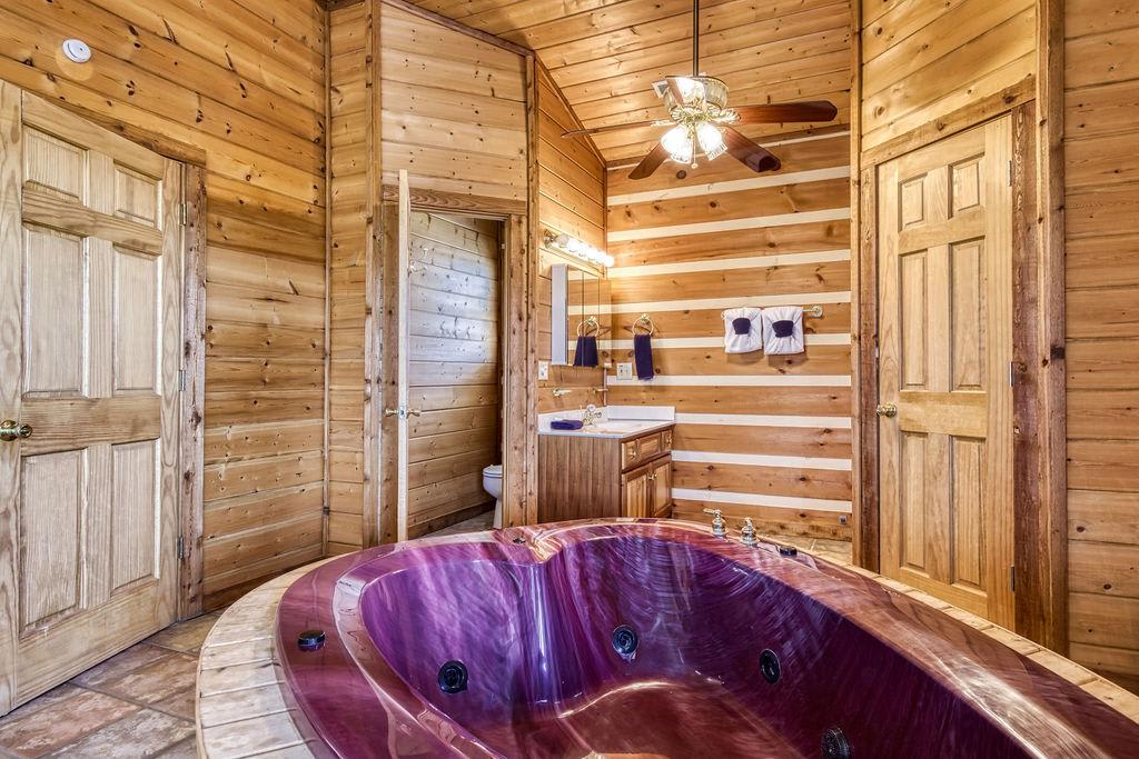 Big Bear  - Game Room