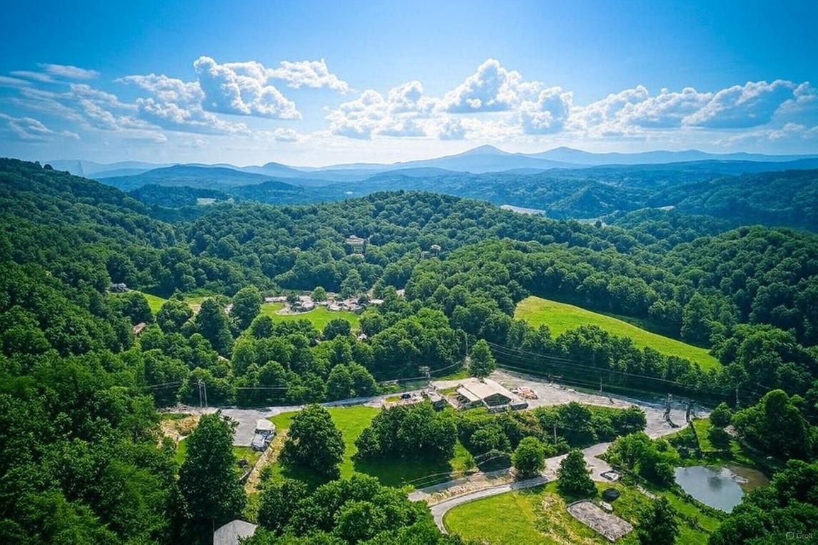 Summit View Resort