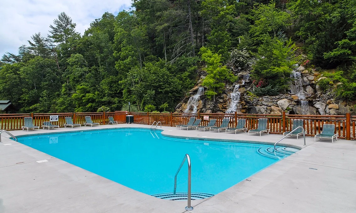 Bear Creek Crossing Resort pool