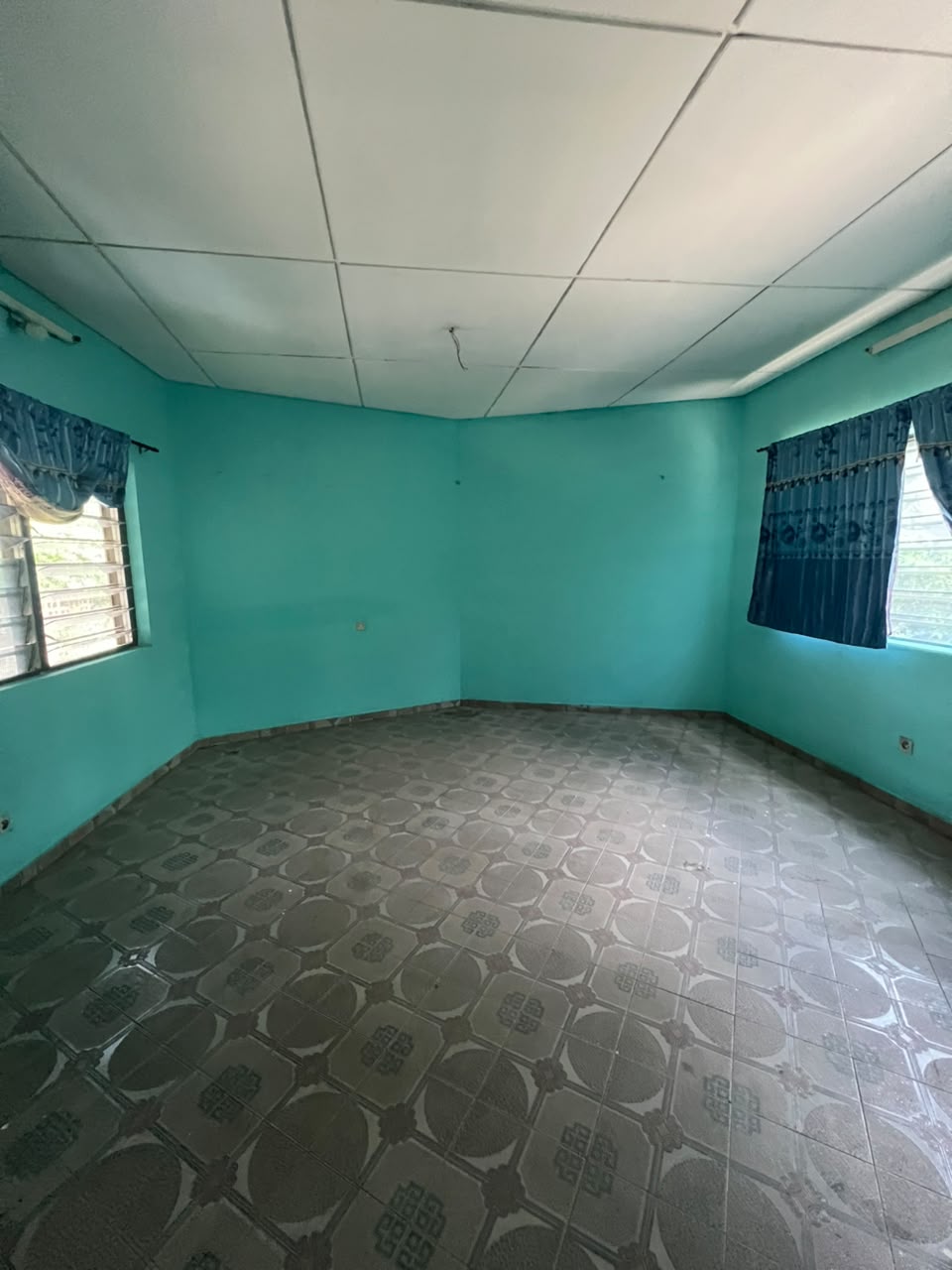 A LOUER - MAISON MODERNE IDEALEMENT SITUEE A KARA - BOHOU AKPEDA