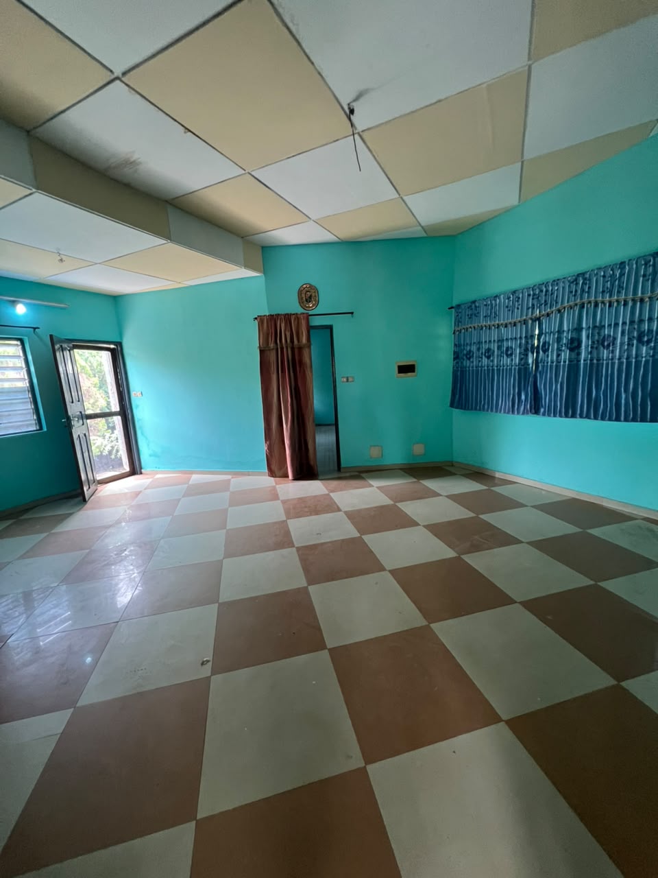 A LOUER - MAISON MODERNE IDEALEMENT SITUEE A KARA - BOHOU AKPEDA