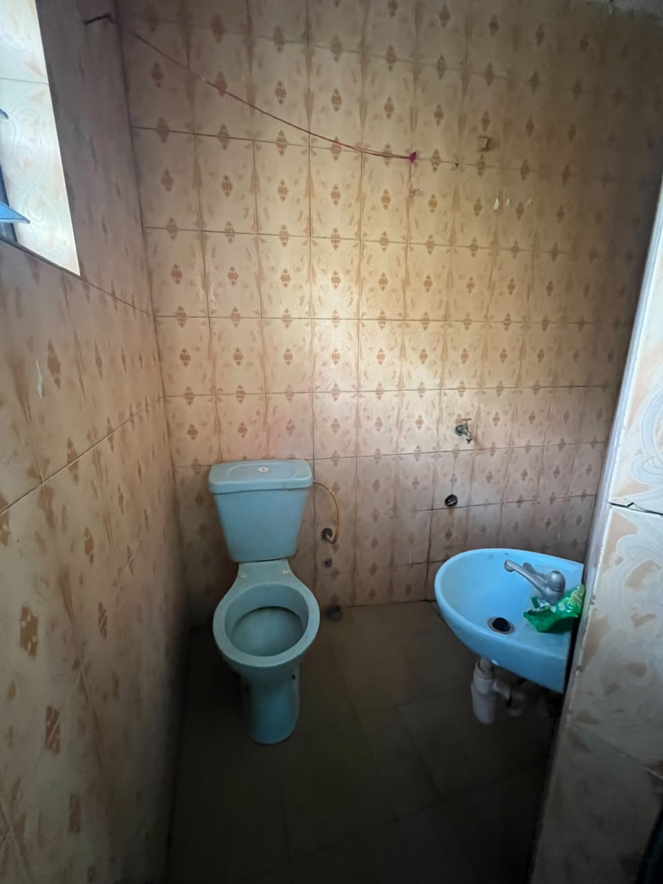 A LOUER - MAISON MODERNE IDEALEMENT SITUEE A KARA - BOHOU AKPEDA