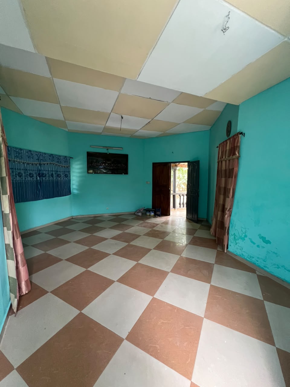 A LOUER - MAISON MODERNE IDEALEMENT SITUEE A KARA - BOHOU AKPEDA