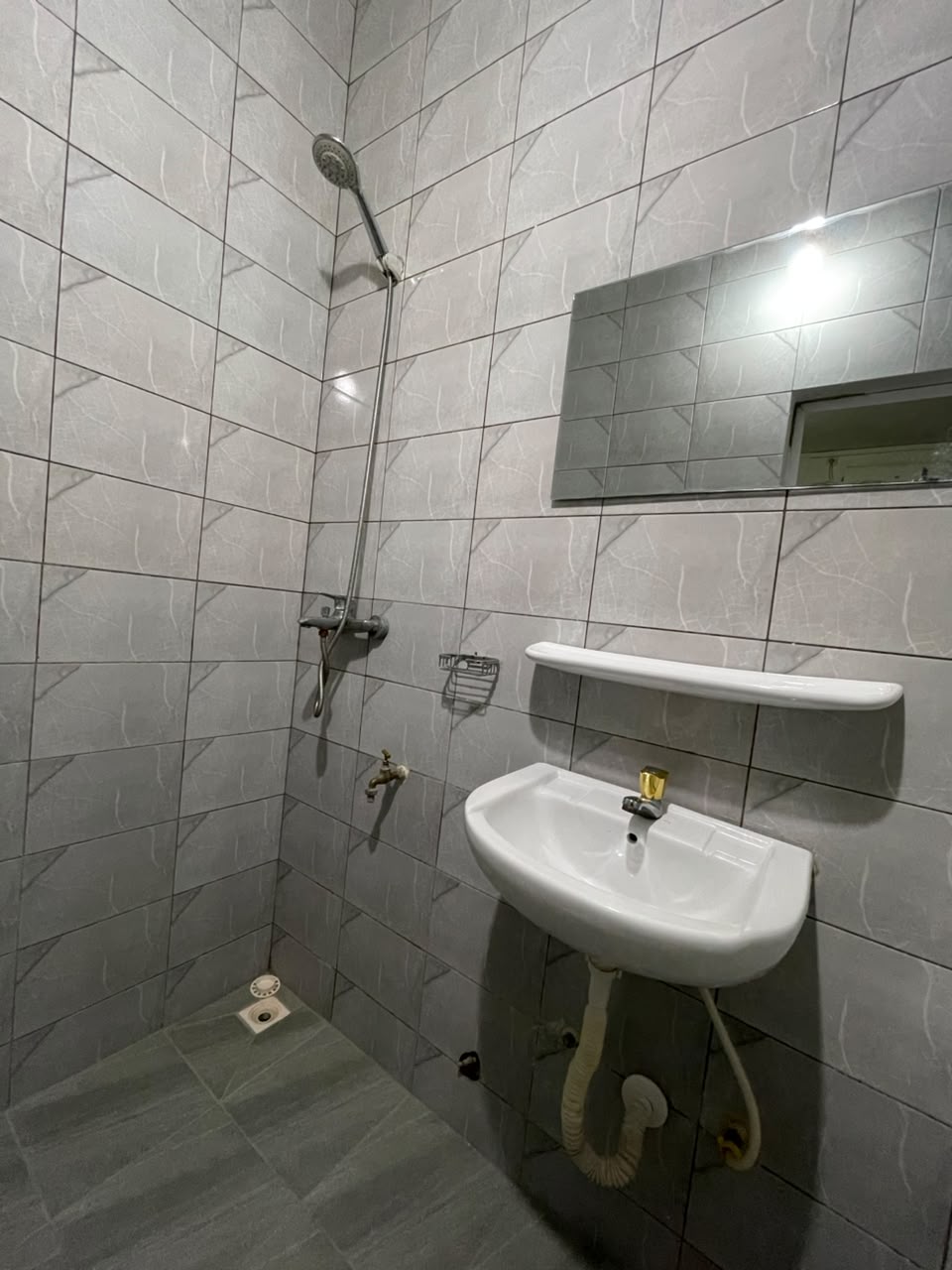 A LOUER - VILLA MODERNE IDEALEMENT SITUEE A TOTSI