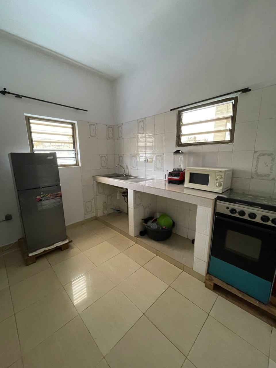 A LOUER - VILLA MODERNE IDEALEMENT SITUEE A TOTSI