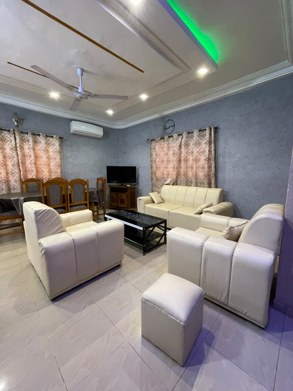 A LOUER - VILLA MODERNE IDEALEMENT SITUEE A TOTSI