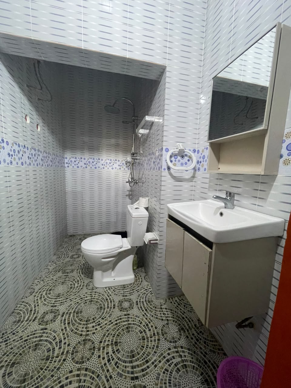 A LOUER - VILLA MODERNE IDEALEMENT SITUEE A SOGBOSSITO