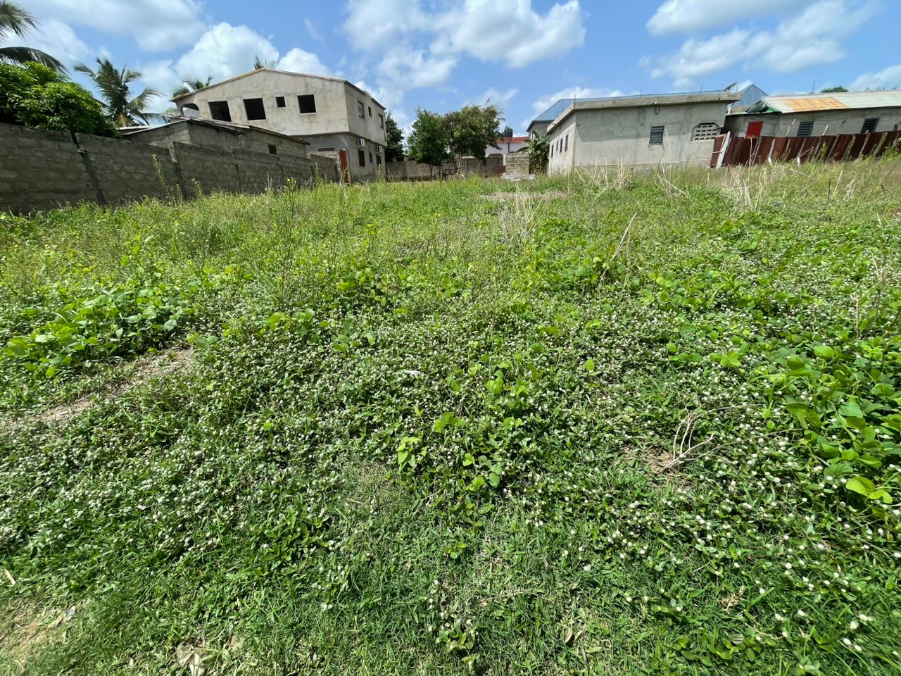 A VENDRE - TERRAIN DE 300 M² A KARA - TCHINTCHINDA