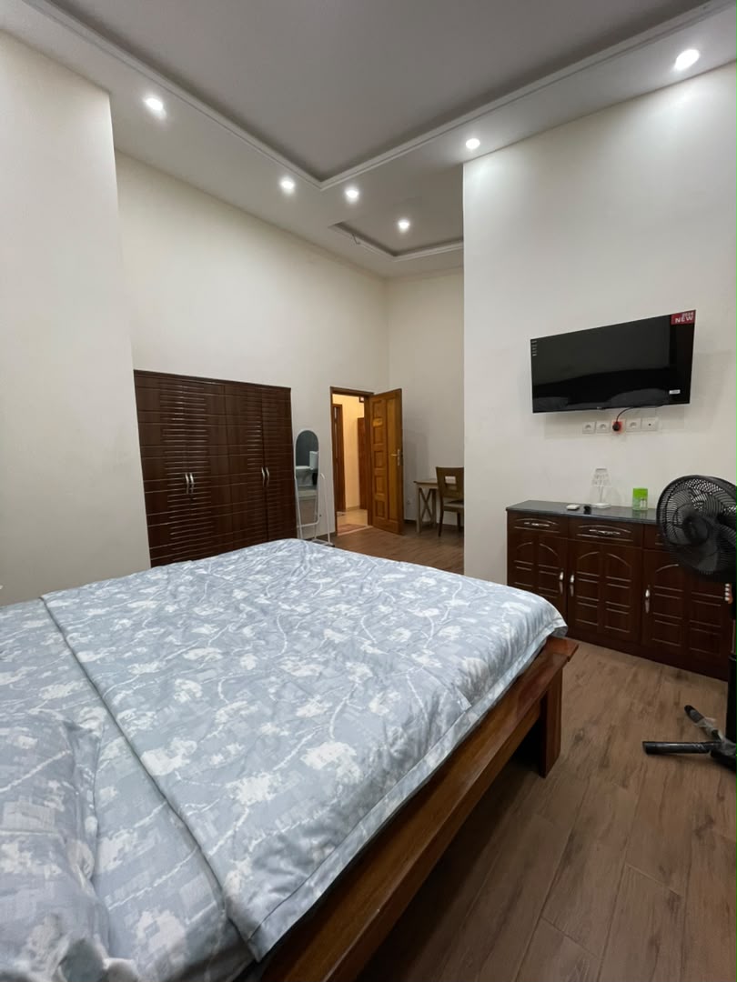 A LOUER - VILLA QUATRE CHAMBRES SALON A ADIDOGOMÉ CITE MOKPOKPO