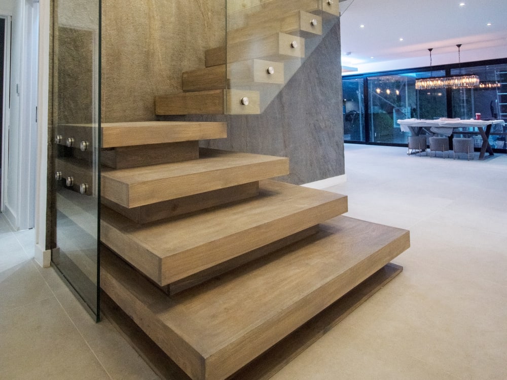 Meeta floating / cantilever staircase by CAworks — photo 1
