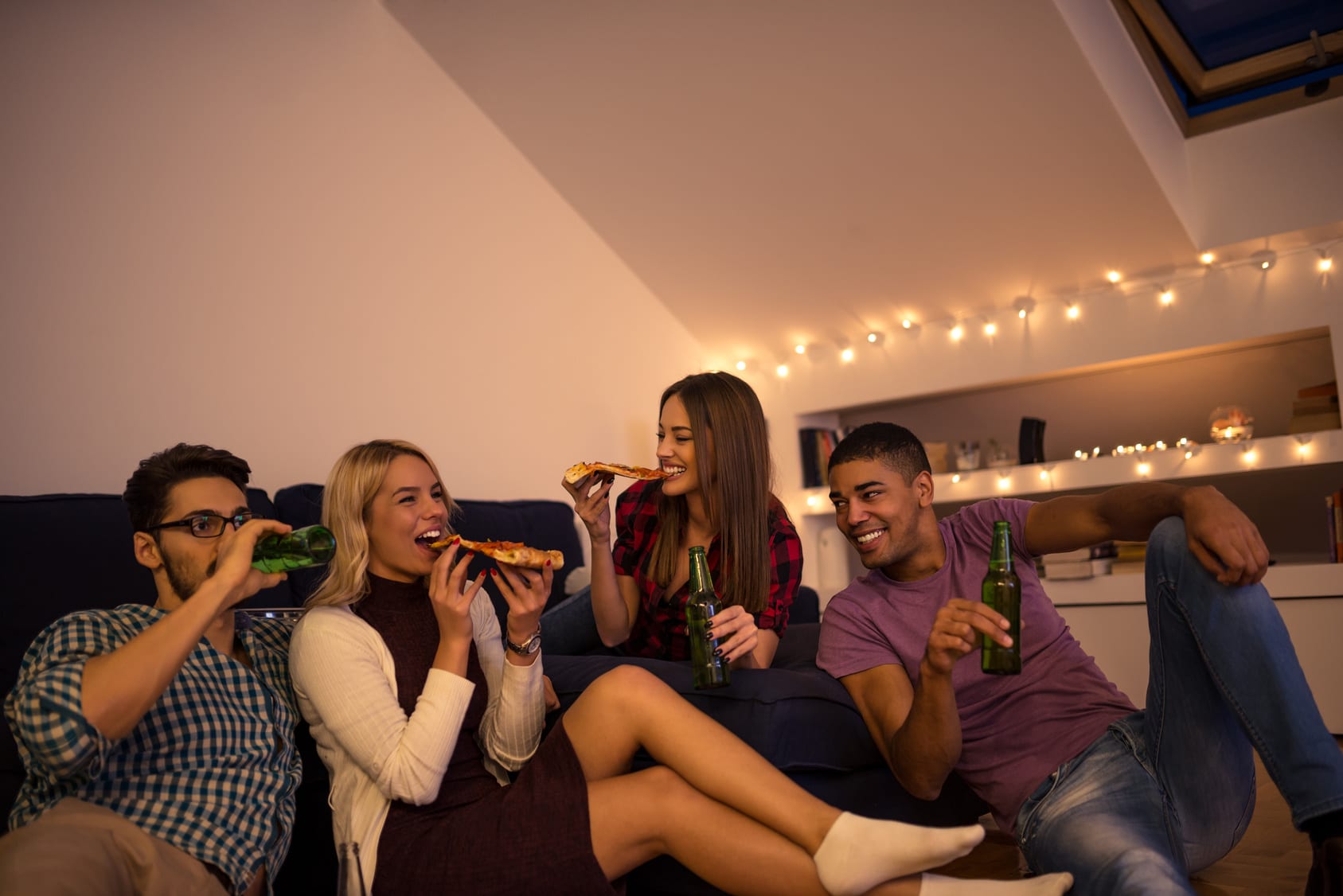 Top 5 Life Saving Tip For Moving In Together - Jake's Moving and Storage Top 5 Life Saving Tip For Moving In Together - Jake's Moving and Storage