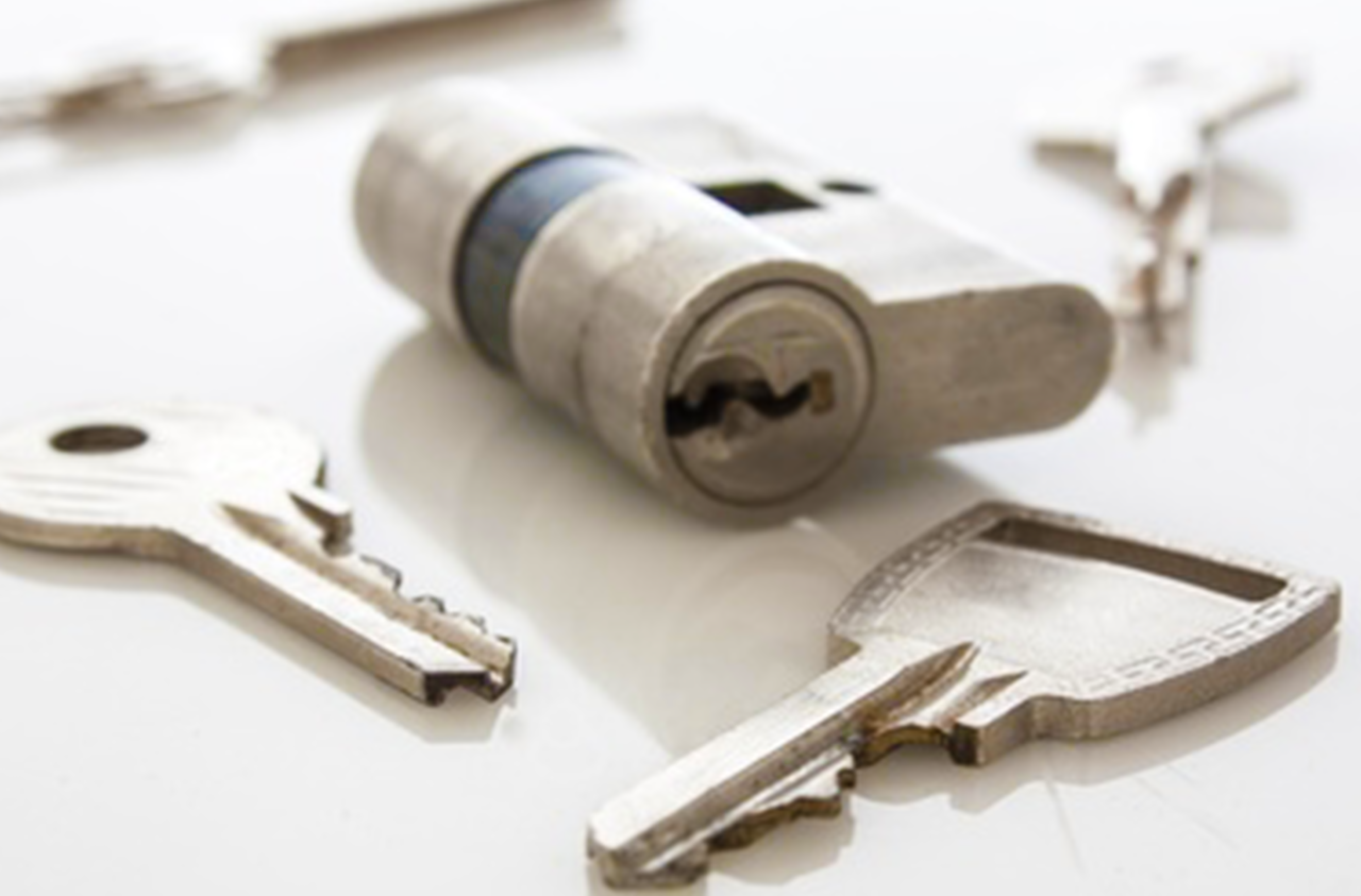 Front Door Lock Installation Guide and Tips