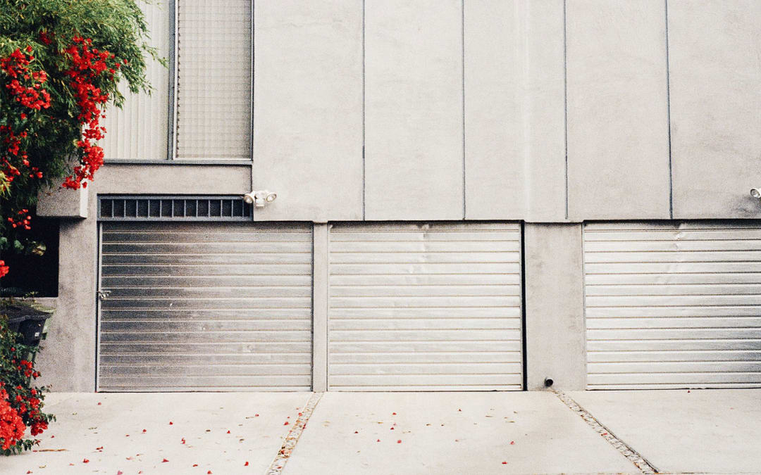 How To Choose The Right Commercial Garage Door For Your Business