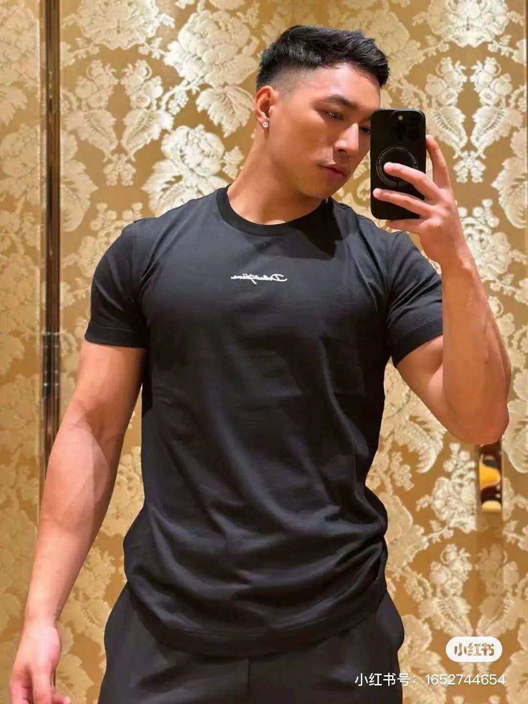 Áo thun Dolce Gabbana đen nam mã 8 phân khúc cao cấp tỉ mỉ xịn