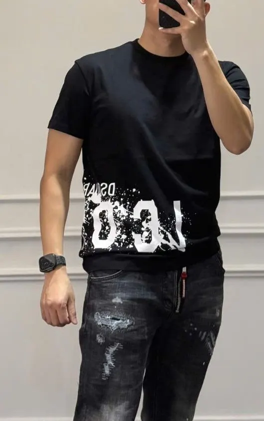 Áo phông nam màu đen Dsquared2 mã 15 chuẩn gọn gàng đẳng cấp