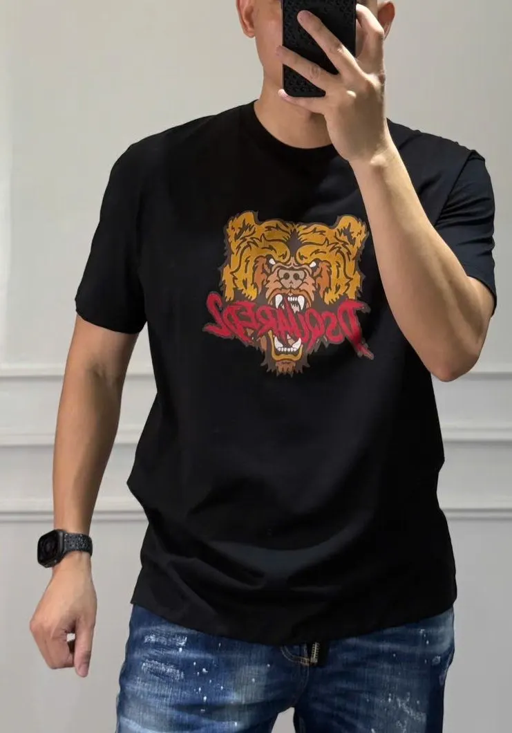 Áo phông nam màu đen Dsq2 mã 22 cao cấp Dsquared2 phù hợp