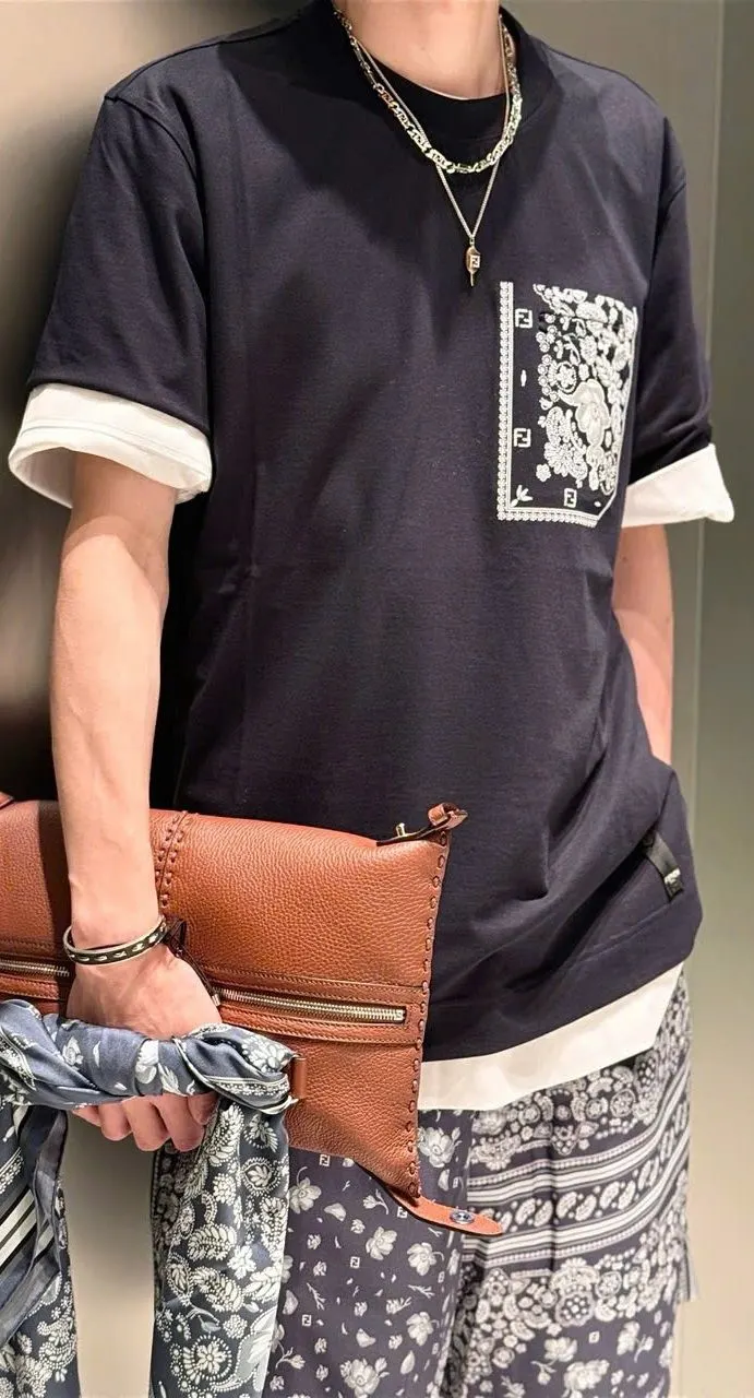 Áo phông Fendi màu đen nam mã 2 dòng premium quá đỉnh cao cấp