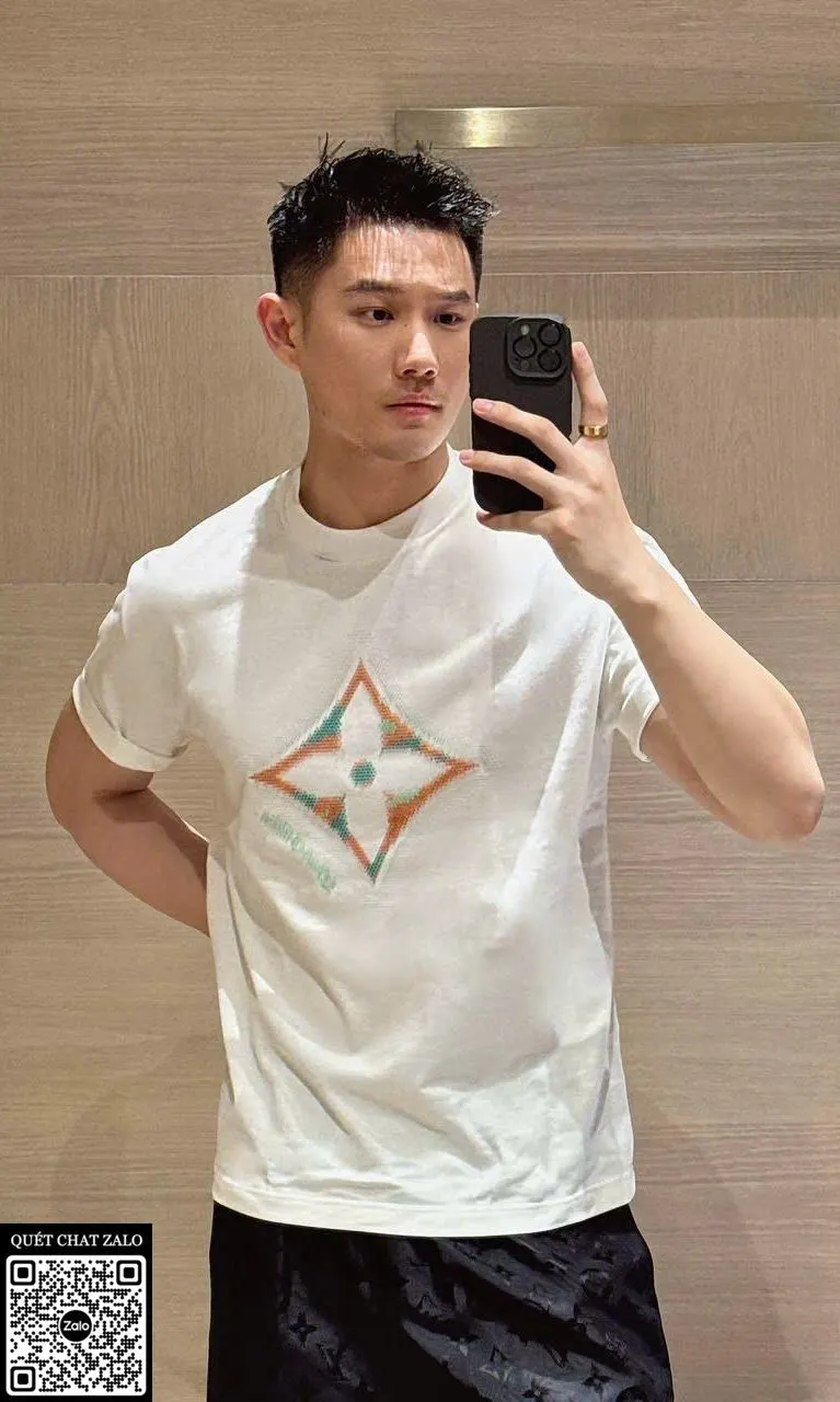 Áo phông nam màu trắng LV mã 13 phong cách nhã nhặn xịn chuẩn form