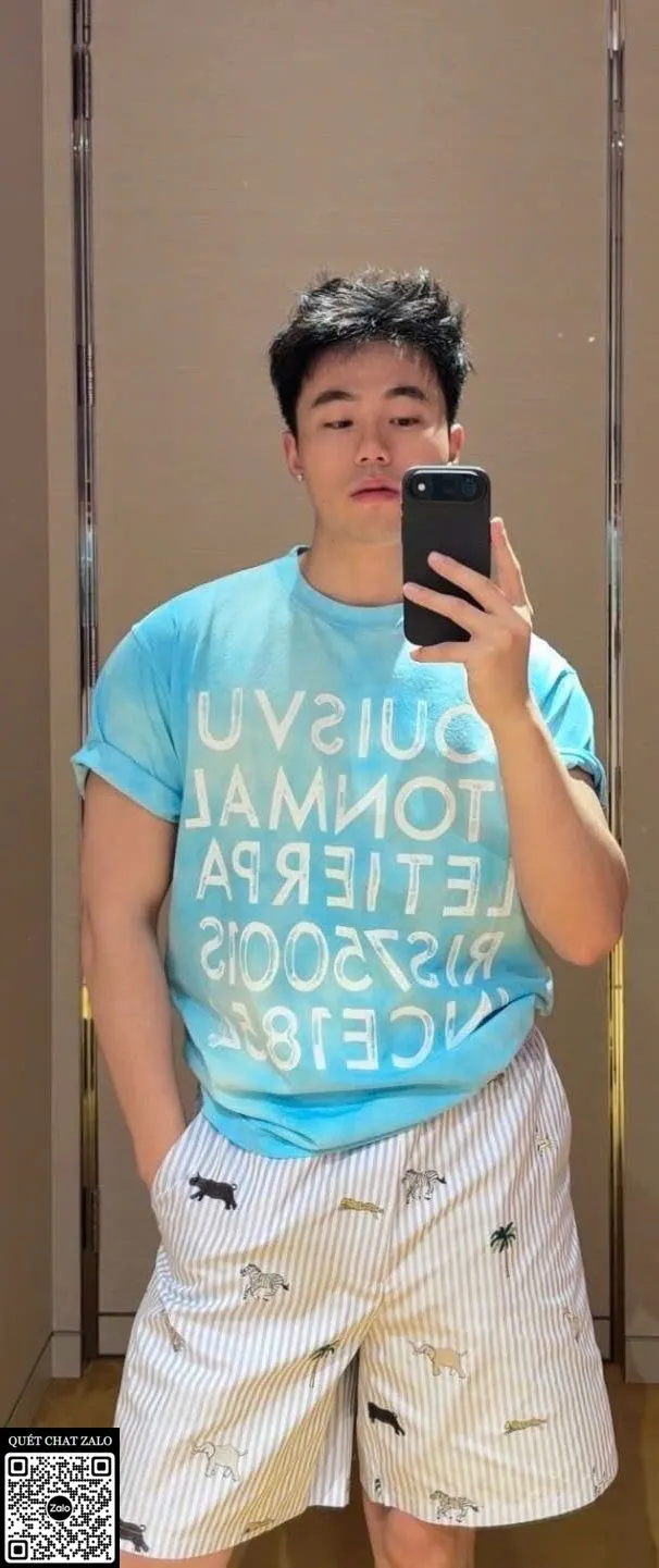 Áo phông nam màu xanh Louis Vuitton mã 14 LV hàng hiếm hợp mốt