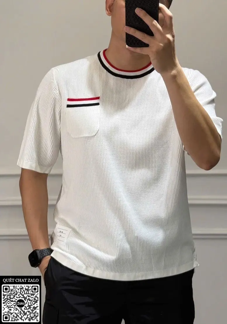 Áo phông nam màu trắng Thom Browne mã 1 thanh lịch tuyệt hảo Áo phông nam màu trắng Thom Browne mã 1 thanh lịch tuyệt hảo