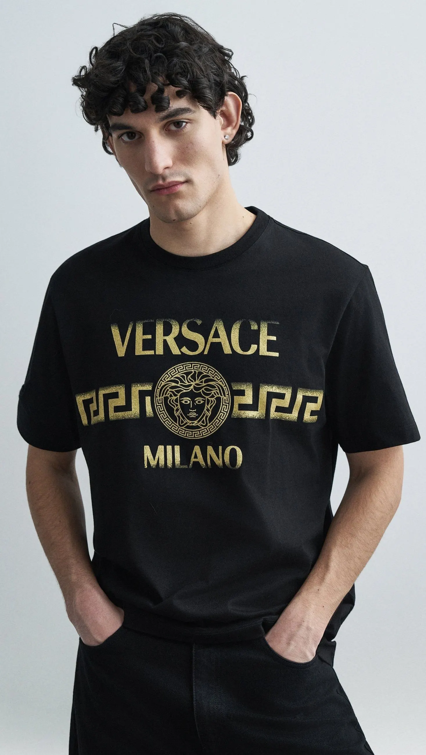 Áo phông nam màu đen Versace Medusa mã 2 cao cấp đa năng