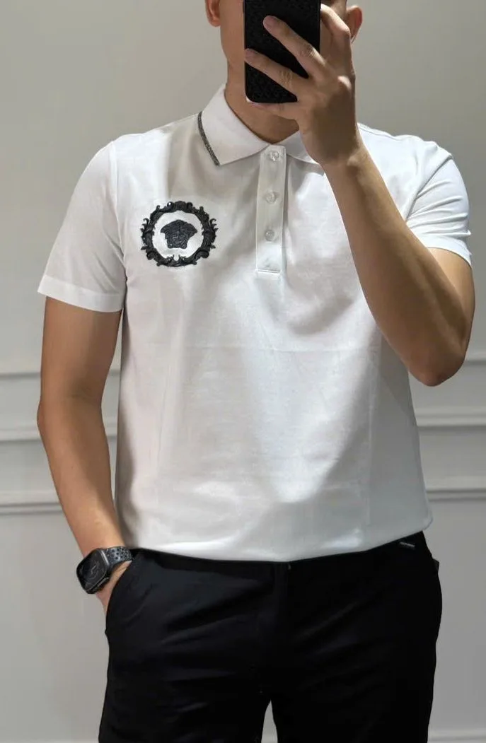 Áo polo nam màu trắng Versace mã 1 bản giới hạn chuẩn style cao Áo polo nam màu trắng Versace mã 1 bản giới hạn chuẩn style cao