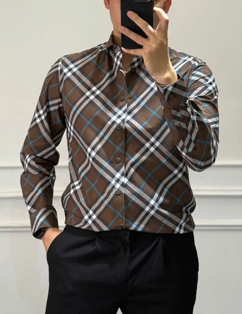 Áo sơ mi nam màu nâu Burberry tay dài kẻ sọc caro mã 1b tinh tế