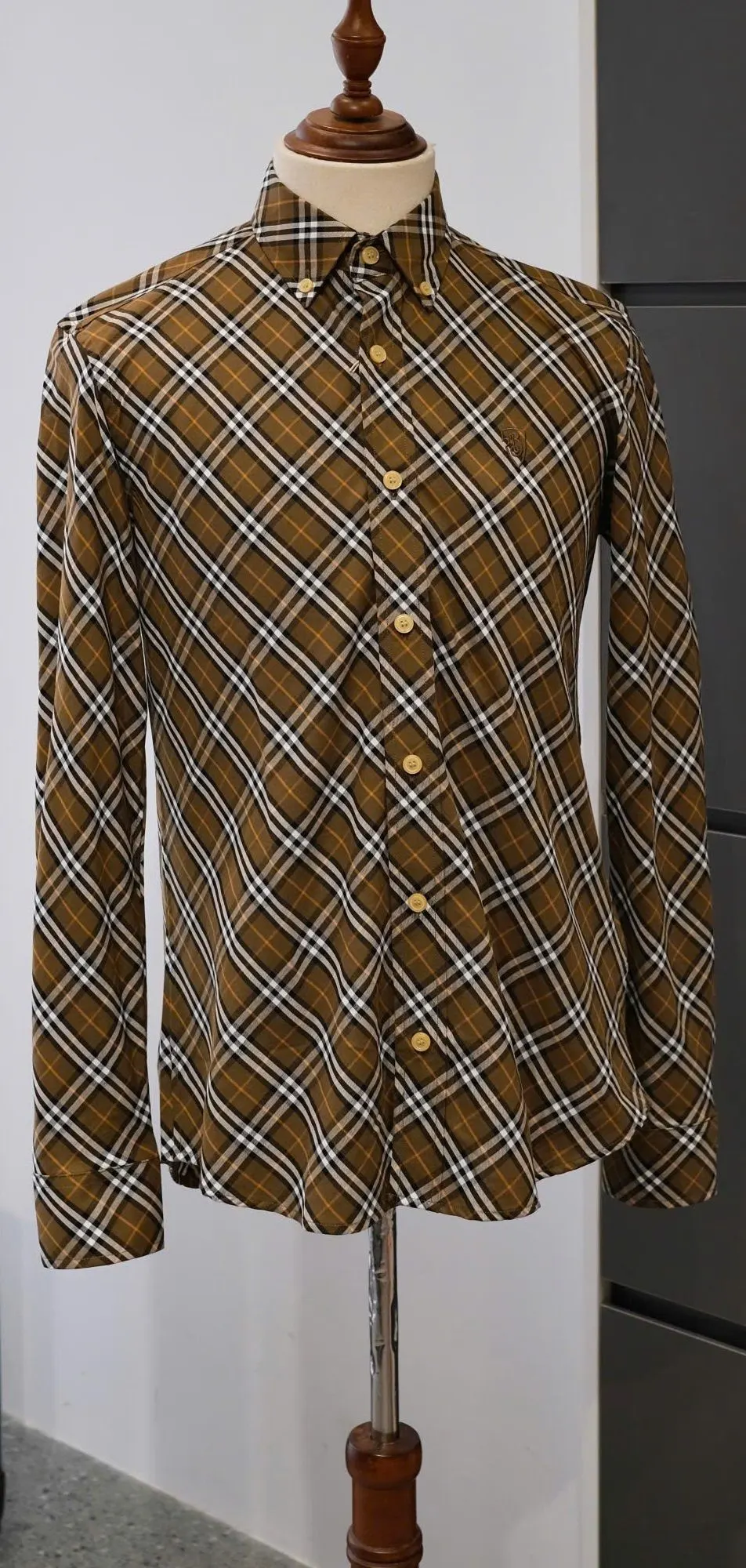 Áo sơ mi nam BBR màu nâu tay dài kẻ sọc caro mã 2 Burberry men lì