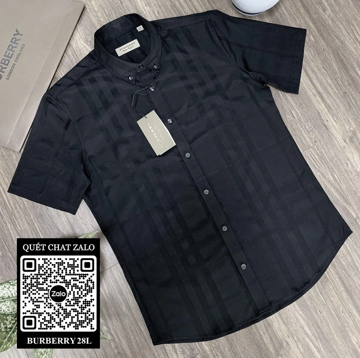 Áo sơ mi Burberry đen kẻ sọc caro tay ngắn nam mã 28l chất lượng cao Áo sơ mi Burberry đen kẻ sọc caro tay ngắn nam mã 28l chất lượng cao