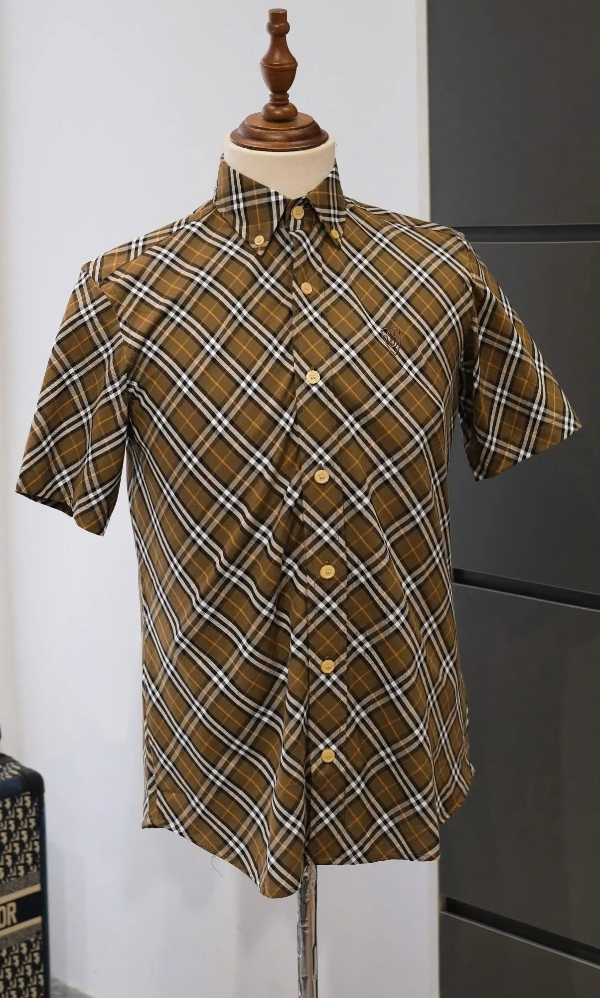 Áo sơ mi nam BBR màu nâu tay ngắn kẻ sọc caro mã 2 Burberry xịn sò