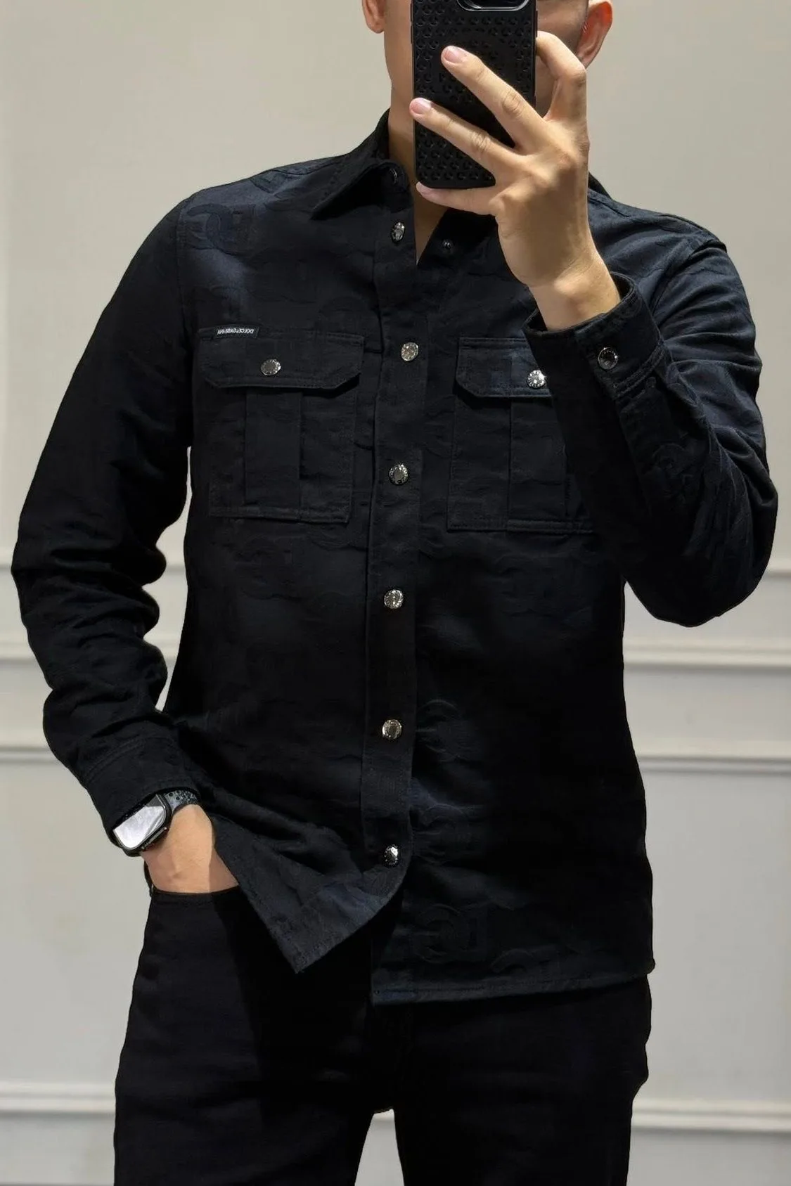 Áo sơ mi nam DG tay dài màu đen mã 2 sang trọng chất lượng tốt Áo sơ mi nam DG tay dài màu đen mã 2 sang trọng chất lượng tốt