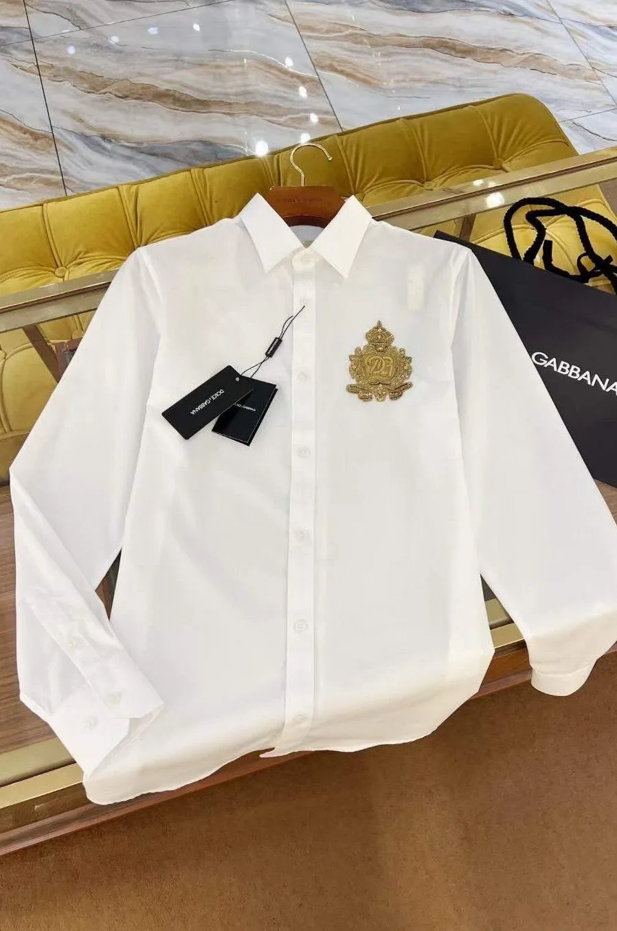 Áo sơ mi nam màu trắng Dolce tay dài DG cao cấp phong độ mã 1 Áo sơ mi nam màu trắng Dolce tay dài DG cao cấp phong độ mã 1