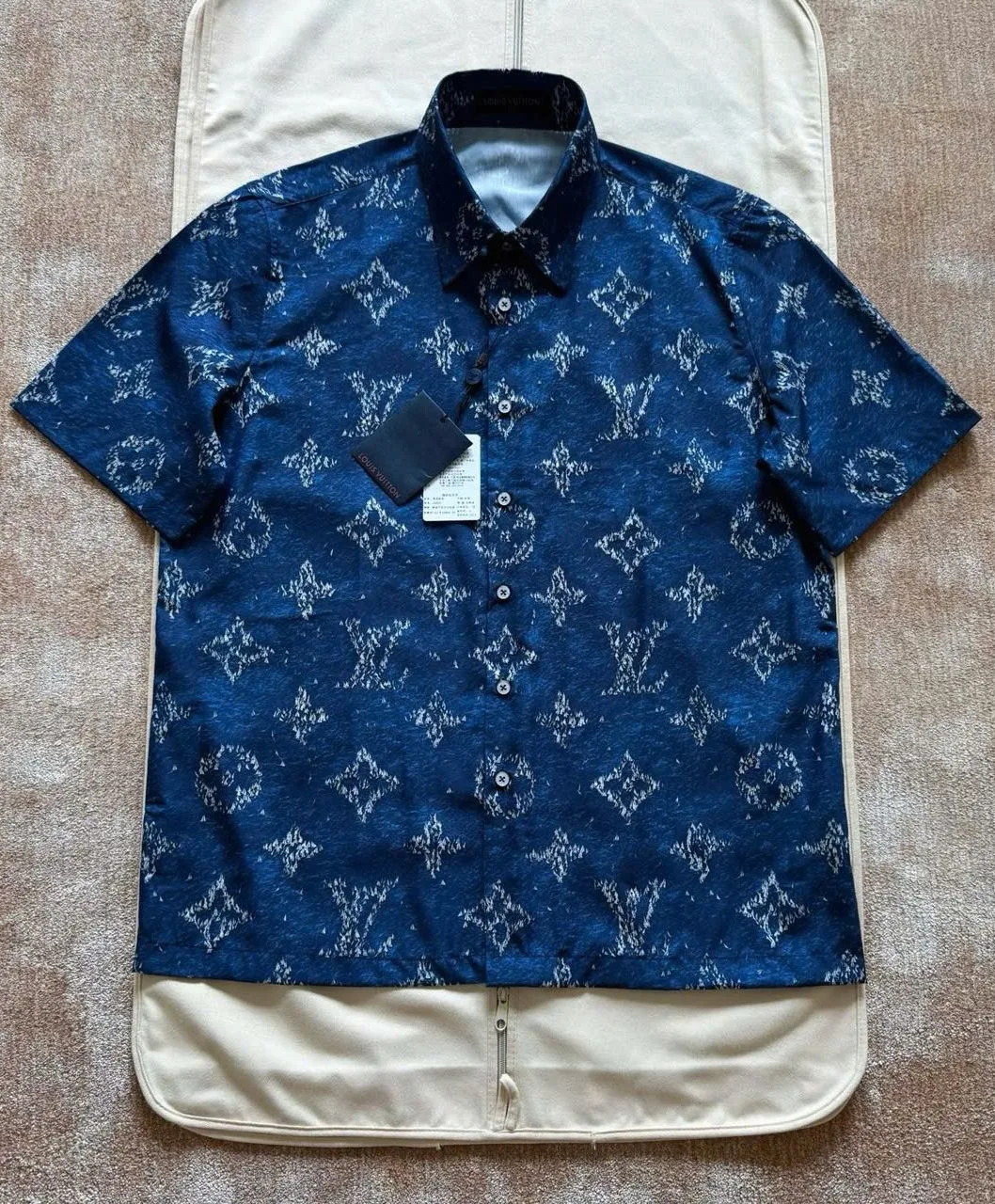 Áo sơ mi nam Louis Vuitton mã 3 LV hàng hiệu phong cách riêng