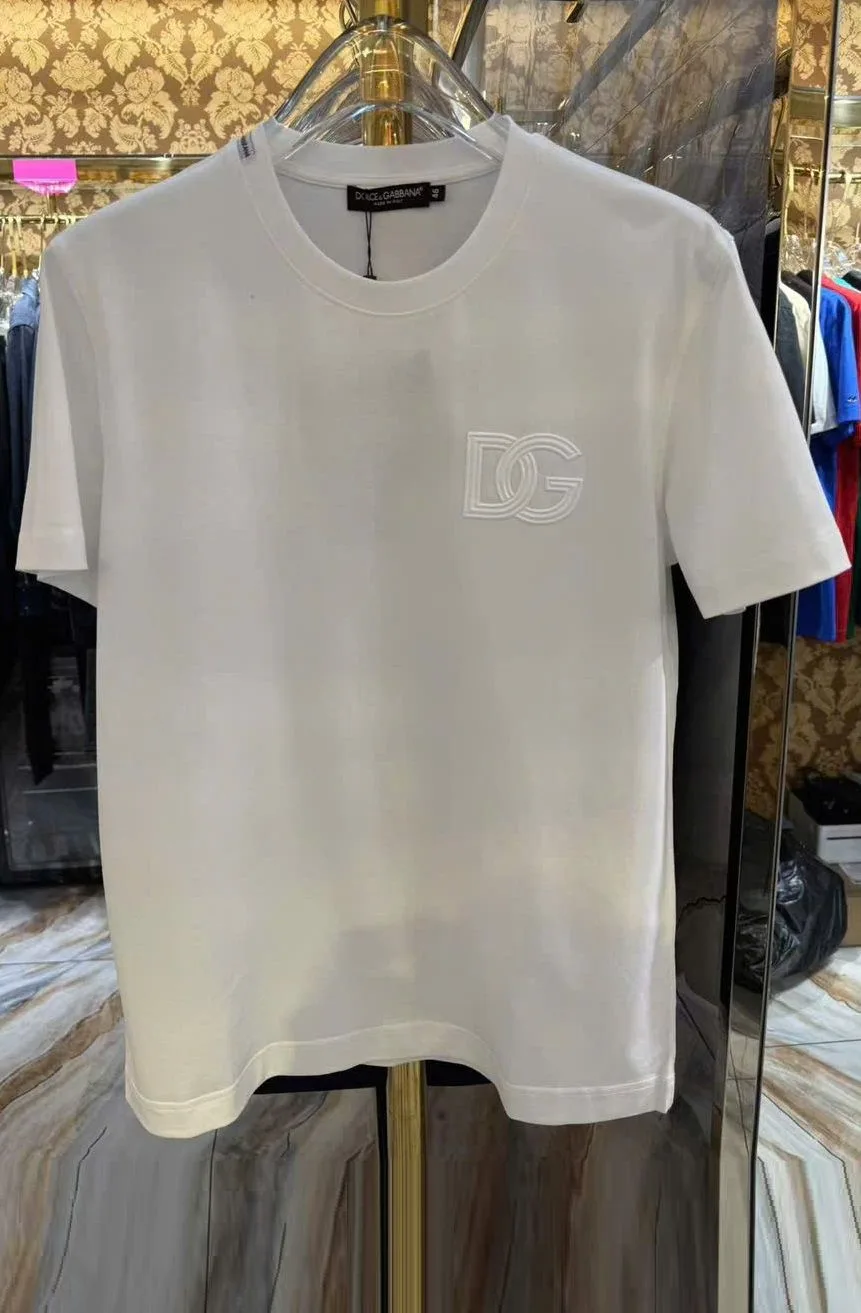 Áo phông trắng trơn Dolce Gabbana cổ tròn nam nữ mã 25 nổi bật Áo phông trắng trơn Dolce Gabbana cổ tròn nam nữ mã 25 nổi bật