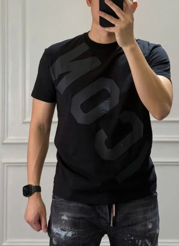 Áo phông Dsquared2 ao phong den nam cổ tròn mã 1 limited stock hợp lý Áo phông Dsquared2 ao phong den nam cổ tròn mã 1 limited stock hợp lý