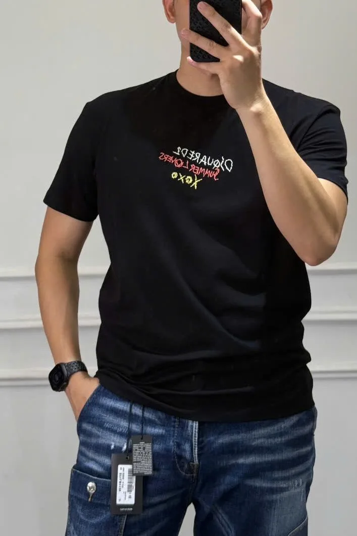 Áo thun đen cổ tròn Dsquared2 mã 27b — Vip Like Authentic nam nữ Áo thun đen cổ tròn Dsquared2 mã 27b — Vip Like Authentic nam nữ