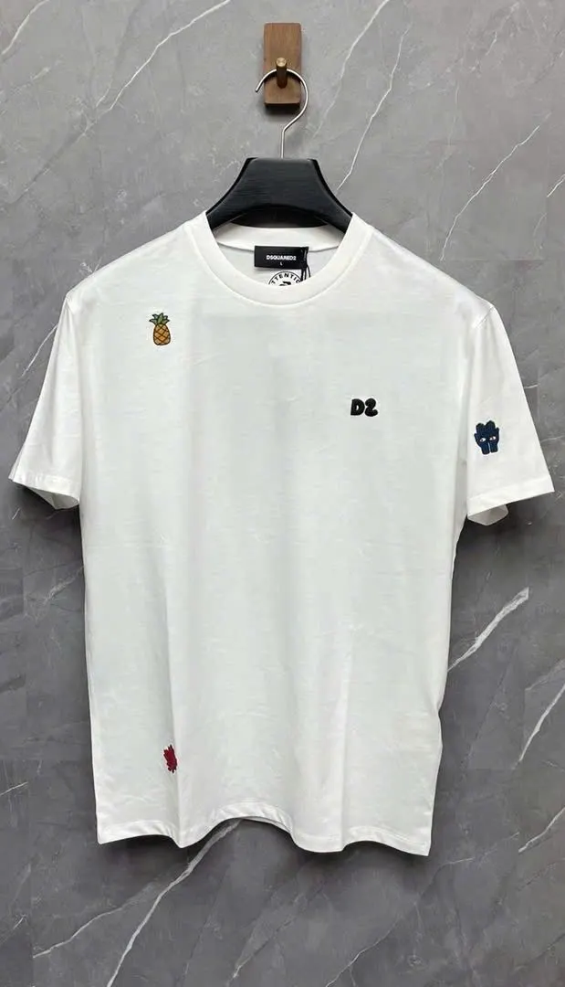Áo phông Dsquared2 trắng mã 4 cổ tròn nam nữ deluxe tỉ mỉ chất xịn Áo phông Dsquared2 trắng mã 4 cổ tròn nam nữ deluxe tỉ mỉ chất xịn