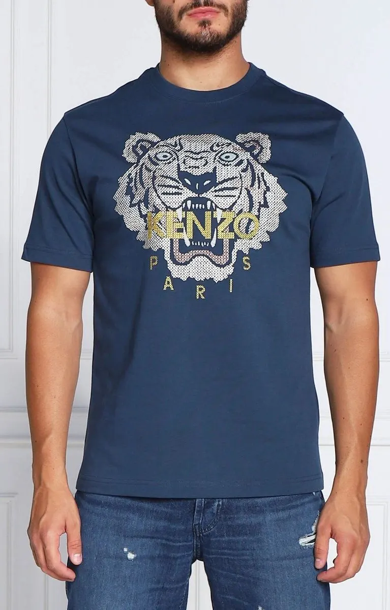 Áo thun màu xanh đen Kenzo mã 2b cổ tròn nam nữ phong cách năng động đẳng cấp Áo thun màu xanh đen Kenzo mã 2b cổ tròn nam nữ phong cách năng động đẳng cấp