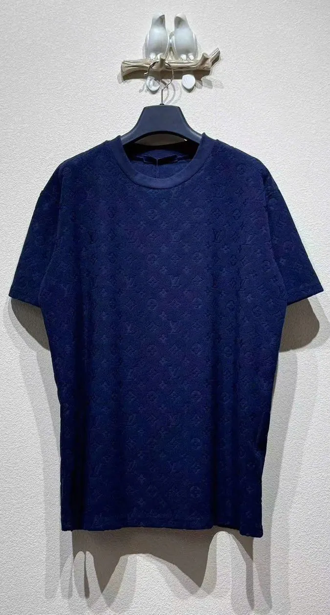 Áo Louis Vuitton xanh mã 13 cổ tròn nam nữ đỉnh của chóp siêu đẹp Áo Louis Vuitton xanh mã 13 cổ tròn nam nữ đỉnh của chóp siêu đẹp