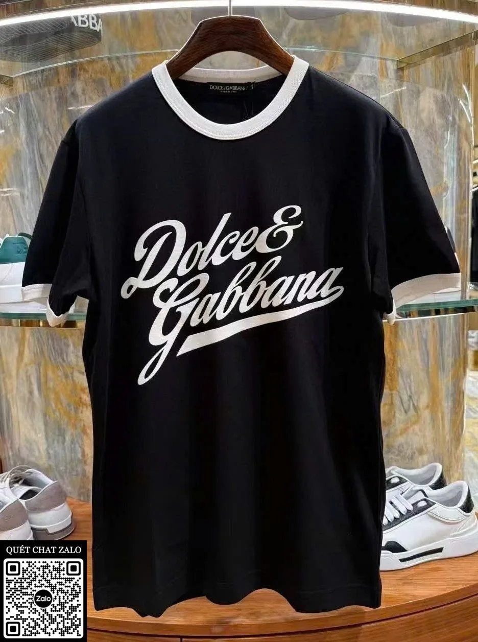 Áo phông nam màu đen Dolce Gabbana mã 49 hàng hiệu thời trang Áo phông nam màu đen Dolce Gabbana mã 49 hàng hiệu thời trang