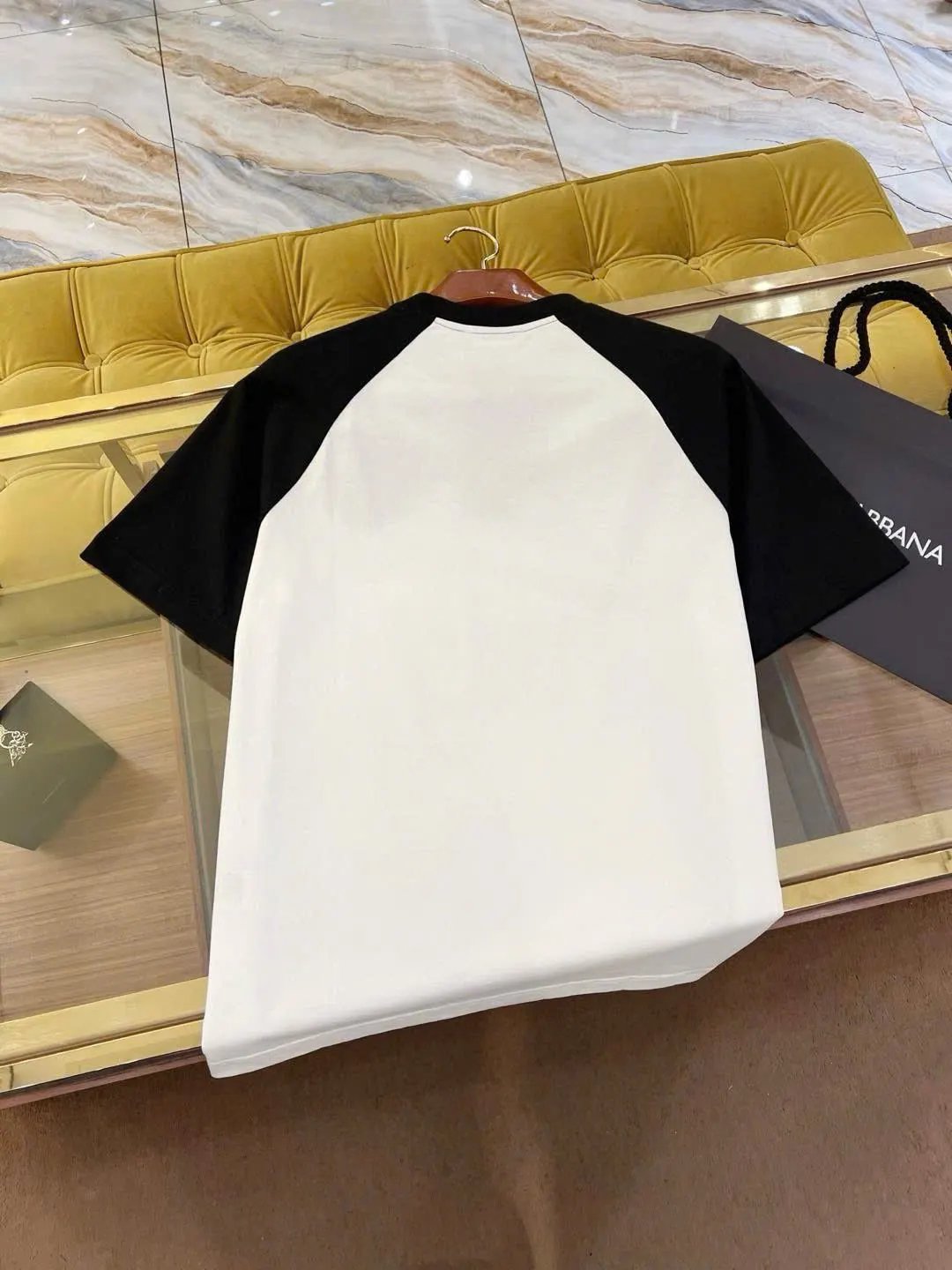 Áo phông nam Dolce màu trắng mã 14 đáng tiền cuốn hút thời thượng