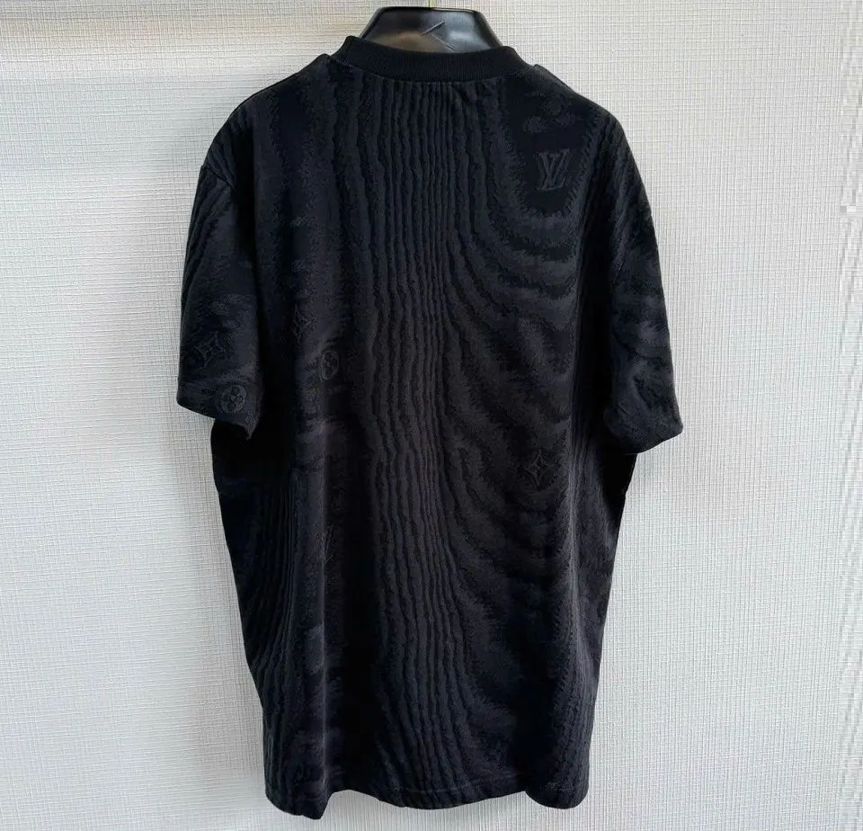 Áo Louis Vuitton đen phông nam mã 14 tuyệt hảo xịn thời thượng