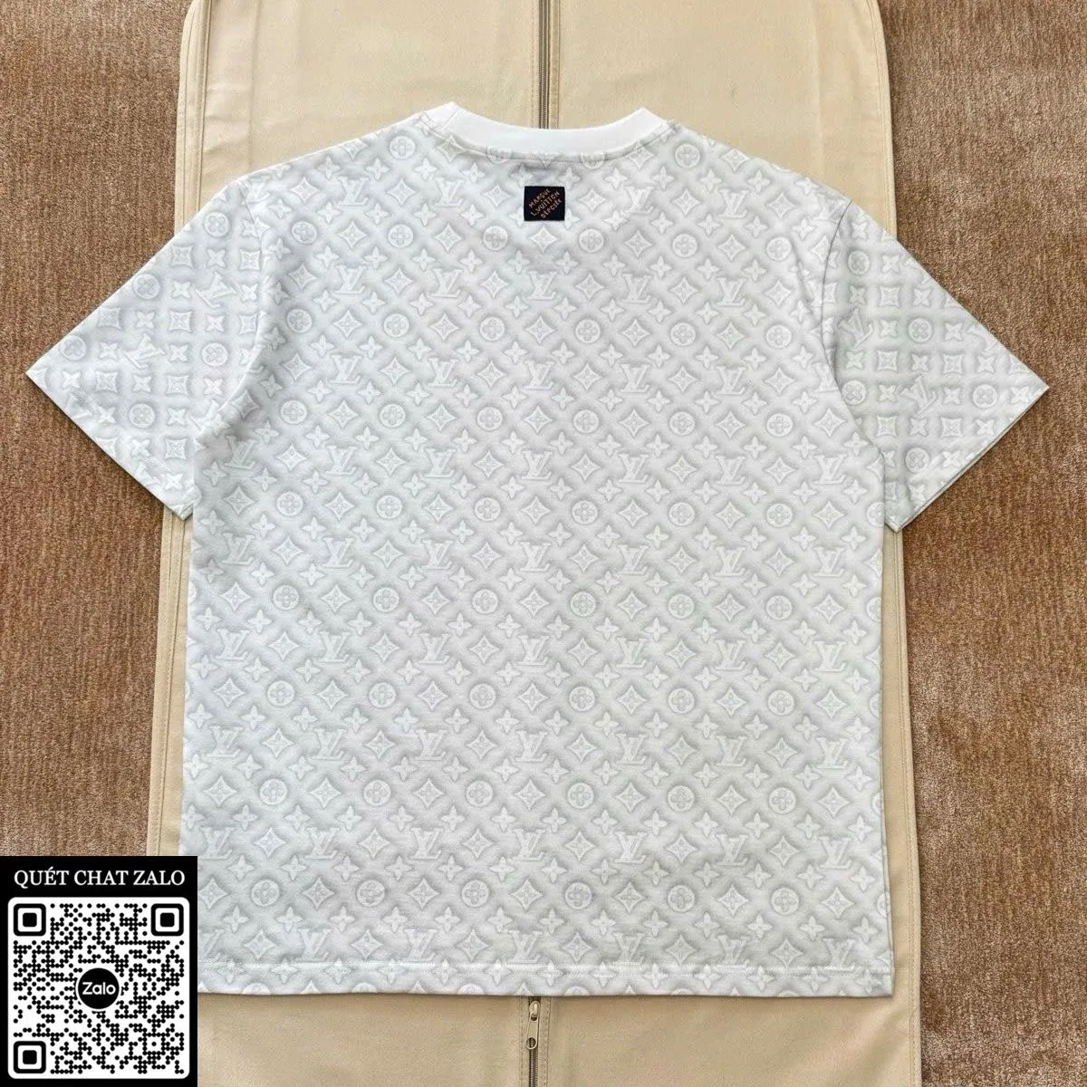 Áo phông nam màu trắng Louis Vuitton Monogram mã 1 hàng xịn sang xịn