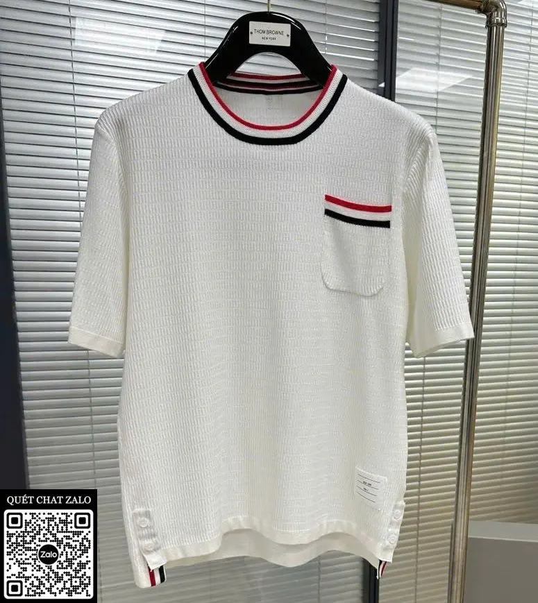 Áo phông nam màu trắng Thom Browne mã 1 thanh lịch tuyệt hảo Áo phông nam màu trắng Thom Browne mã 1 thanh lịch tuyệt hảo